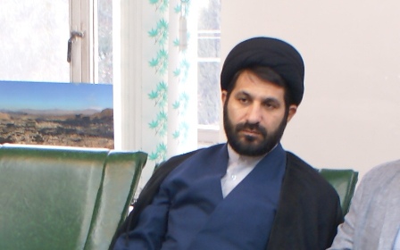 بیگانه کردن جوانان با ارزش های دینی، توسط دشمنان با رواج  سبک غربی در جامعه