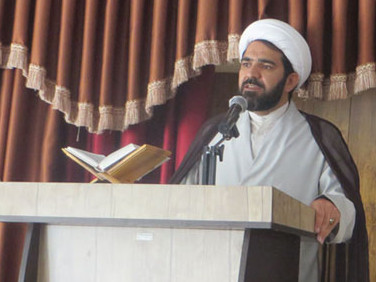 حجت الاسلام فاطمی نیا: اعتکاف بهترین فرصت دور شدن از دلبستگی های دنیوی می باشد. /مسئولین باید شرایط را برای ایجاد شغلهای تولیدی فراهم کنند.