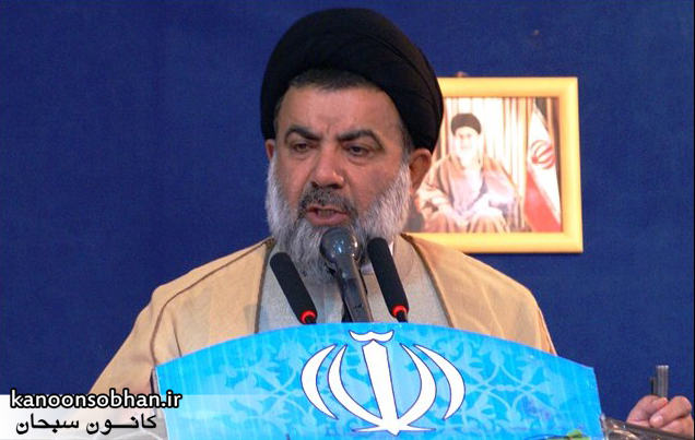 آیت الله سید احمد میرعمادی:نماز جمعه، دعوت به تقوا، بصیرت افزایی، وحدت، صمیمیت و اخوت است.