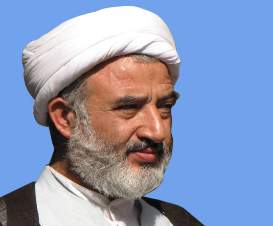 امام جمعه کوهدشت:در نیمه شعبان باید کاری کرد که تمام شهر بوی امام زمان(عج) به خود بگیرد./امام خمینی (ره) شرق را حیران وغرب را به زانو در آورد./روح الله رفت ، روح الامین آمد.