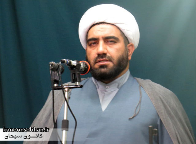 امام جمعه پلدختر: مهم‌ترین اهدف فلسفه روزه توجه به فقراست./ تعرفه برق شهرستان پلدختر کاهش یابد .
