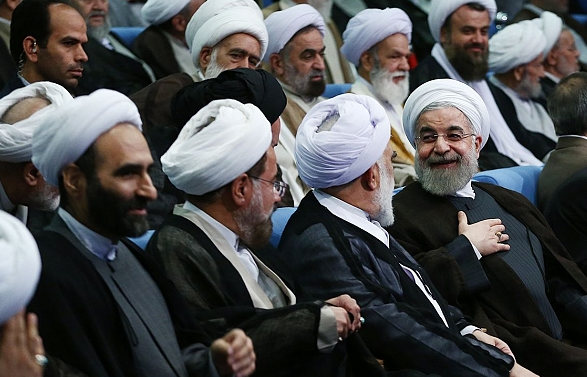 تصاویر /ضیافت افطار رئیس جمهور با جمعی از روحانیون از جمله حجت الاسلام احمد مبلغی