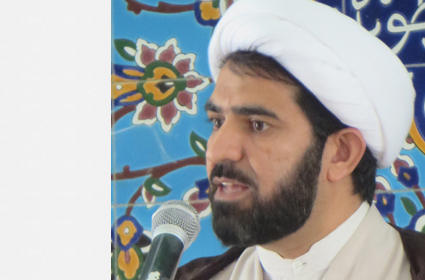 امام جمعه هندودر:مقام معظم رهبری بر اهمیت اقتصاد مقاومتی در جامعه تاکید دارند./خانواده ها باید مراقب فرزندانشان باشند /رمضان را بهترین فرصت برای تمرین تقوا