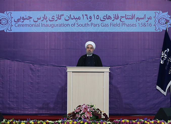 رئیس جمهور: تا چند روز دیگر خبر پایان تحریم های ظالمانه ملت را خوشحال خواهد کرد./بودجه‌ای که به مجلس خواهیم داد فقط 25 درصد متکی به نفت است./از « رکود » صحبت نکنید !