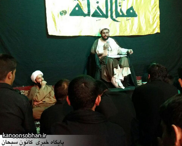مراسم شب سوم محرم 95 هیئت سیده زینب (سلام الله علیها) و جوانان عاشورایی کوهدشت برگزار شد.+تصاویر