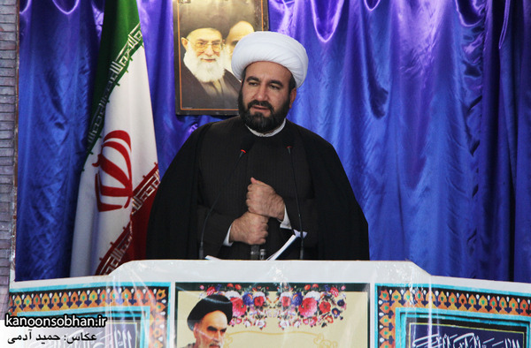 امام جمعه موقت کوهنانی:12فروردین روز حاکمیت مردم بر سرنوشت خود بود.