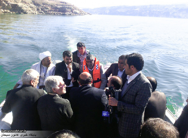 تصاویر حضور امام جمعه،دکتر ملکشاهی و فرماندار کوهدشت در دریاچه سد سیمره
