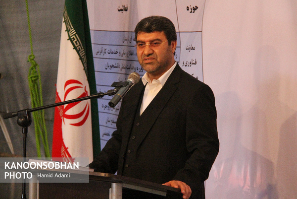الهیار ملکشاهی:اگر تولید رونق یابد اشتغال ایجاد خواهد شود و بیکاری از بین می‌رود./رسیدن به نتایج خوبی در مورد سد معشوره/رفع مشکلات پتروشیمی کوهدشت