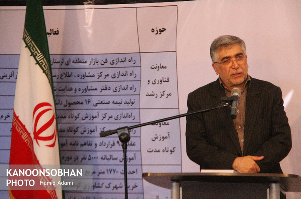 دکتر حمیدرضا طیبی:گلخانه کوهدشت علاوه بر کار اقتصادی ؛ یک کار علمی نیز به شمار می‌آیند.