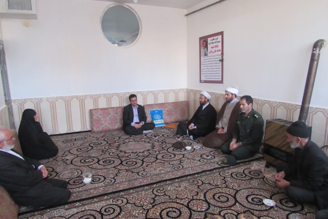 تصاویر دیدار نماینده ولی فقیه سپاه استان لرستان با خانواده شهید عبدیان در کوهدشت