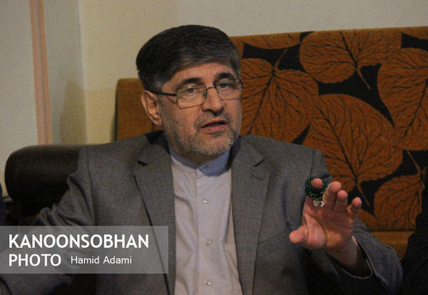 امامی راد:جریان انقلابی واصولگرایی کوهدشت نیاز به احیا دارد./بدون چون و چرا از کاندیدای واحد«جمنا»حمایت می کنیم./ ائتلاف فقط در بحث شورای شهر خوب است نه چیز دیگر!/درواقع این یک “برجام” شورای شهراست.
