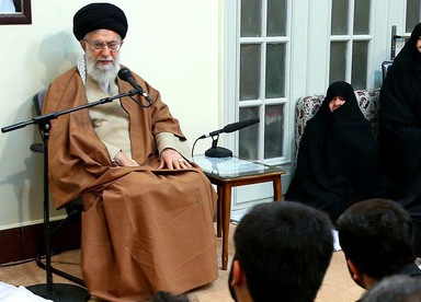 دشمنان در قضایای اخیر هم‌پیمان شدند تا برای نظام مشکل ایجاد کنند/ روحیه شجاعت، فداکاری و ایمان ملت مانع دشمن و اِعمال دشمنی اوست
