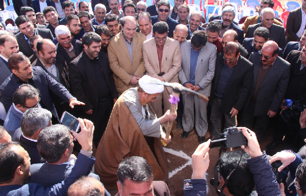 تصاویر کلنگ زنی بیمارستان 250 تختخوابه رازی کوهدشت