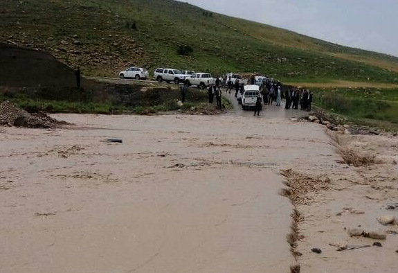 بارش باران تردد به دهستان کوهدشت شمالی را مختل کرد/احداث پل کوره دشت نیازمند 700 میلیون تومان اعتبار