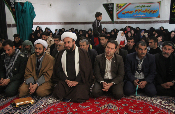 تصاویر جشن چهل سالگی انقلاب اسلامی در روستای بلوران کوهدشت