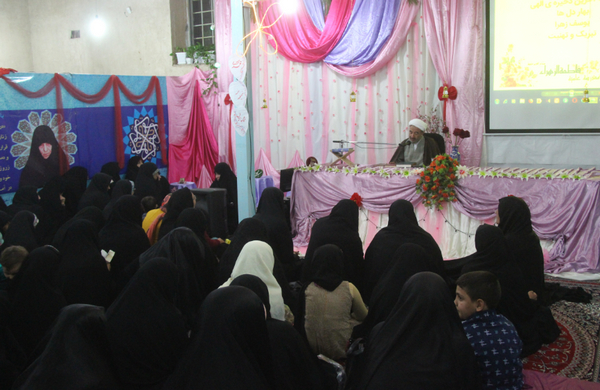 تصاویر برگزاری احیای شب نیمه شعبان 98 در حوزه علمیه خواهران کوهدشت