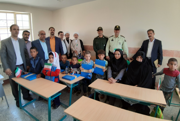 تصاویر افتتاح مدرسه دو کلاسه «زنده‌یاد کاوه کیانی» کوهدشت