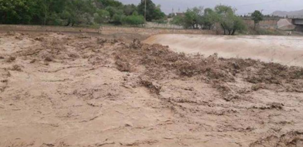 آخرین جزئیات از وقوع سیل در لرستان/قطع راه ارتباطی ۸۰۰ خانوار، تلف شدن ۱۰۰ راس دام و خسارت به منازل روستائیان