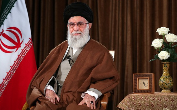 رهبر معظم انقلاب: مقامات آمریکا شارلاتان و تروریست هستند/ اگر کوته‌بینی نکنیم ایران به قلّه حکومت اسلامی می‌رسد