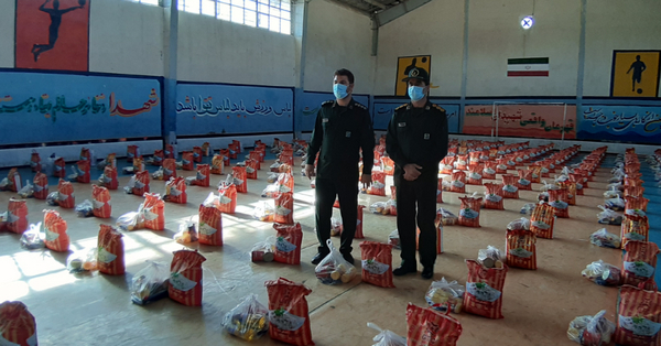 توزیع ۱۰۰۰ بسته معیشتی بین نیازمندان متضرر از کرونا در محرم حسینی +تصاویر