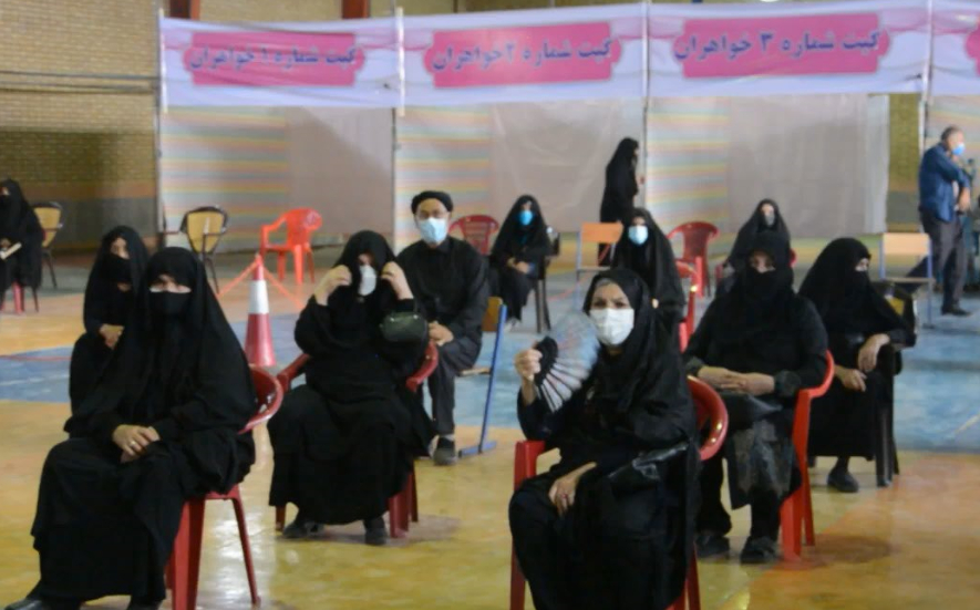 اجرای طرح واکسیناسیون عمومی کرونا در کوهدشت