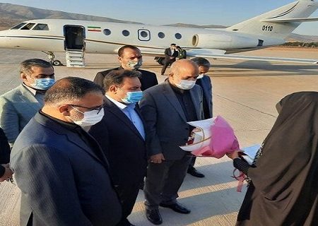 وزیر کشور وارد لرستان شد/ادای احترام به مقام شامخ شهدا