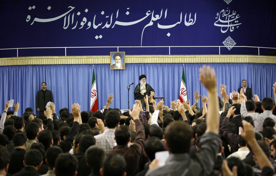 جملات طلایی از رهبر معظم انقلاب درباره دانشجو