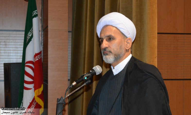 از طرح جذب جوانان مستعد در آموزش‌وپرورش حمایت می‌کنم
