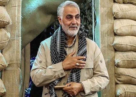 خورشید شخصیت شهید حاج قاسم با پُف ابلهان خاموش نخواهد شد