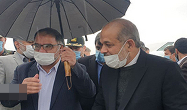 ورود وزیر کشور به فرودگاه خرم آباد