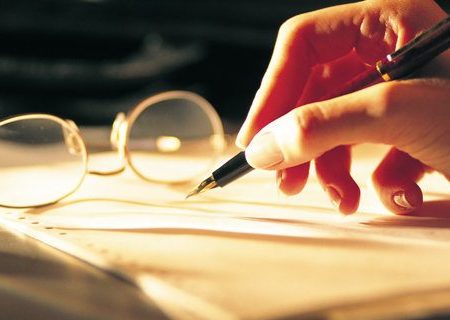 سینه پر درد راویان خط سرخ شهادت از بی‌مهری مسئولان/چرا از اهالی قلم حمایت نمی‌شود؟