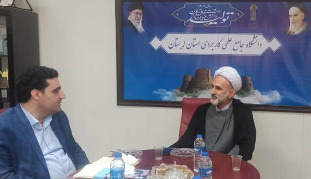 آموزشهای مهارتی دانشگاه علمیکاربردی نقش مهمی در اشتغالزایی کشور دارد
