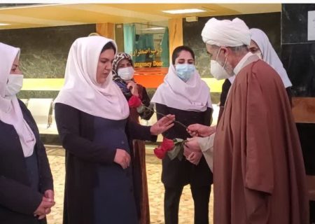 تجلیل از پرستاران بیمارستان امام خمینی (ره) کوهدشت به مناسبت ولادت حضرت زینب(س)