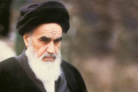 حضرت امام خمینی(ره) با پیروزی انقلاب اسلامی، اعجاز قرن را رقم زد