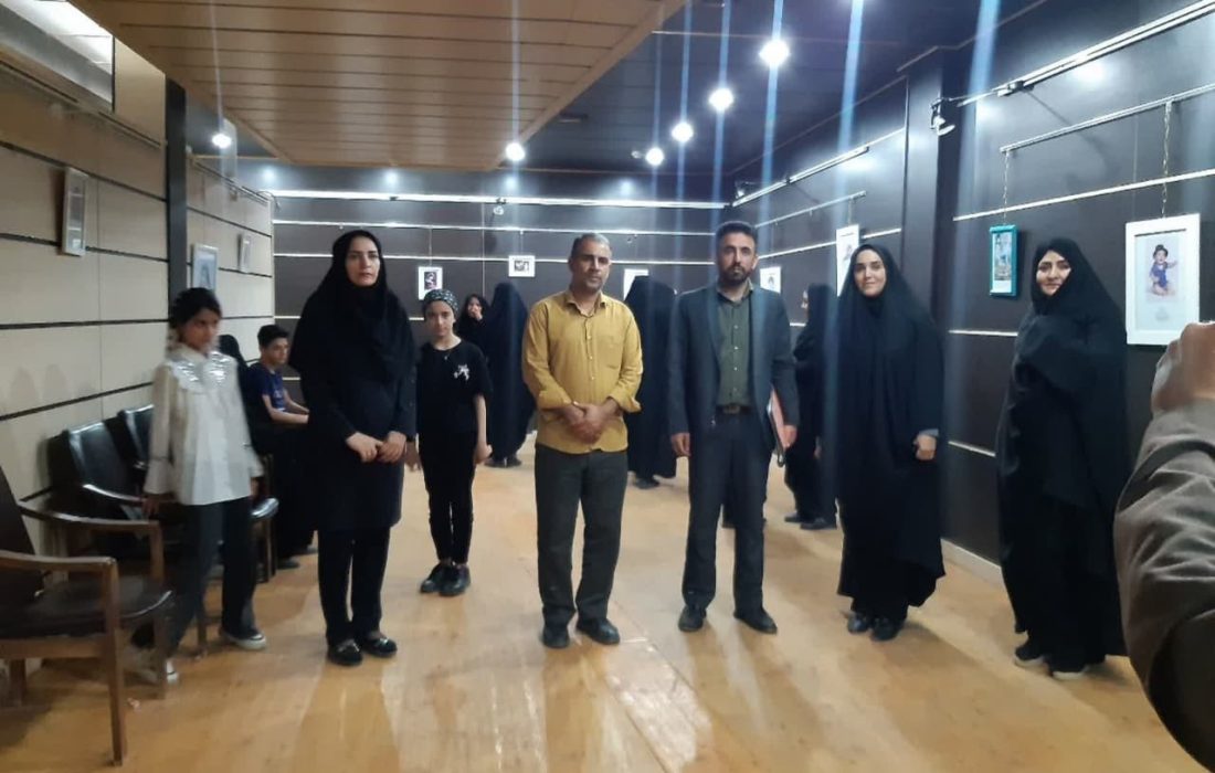نمایشگاه گروهی عکاسی با موضوع جوانی جمعیت کوهدشت