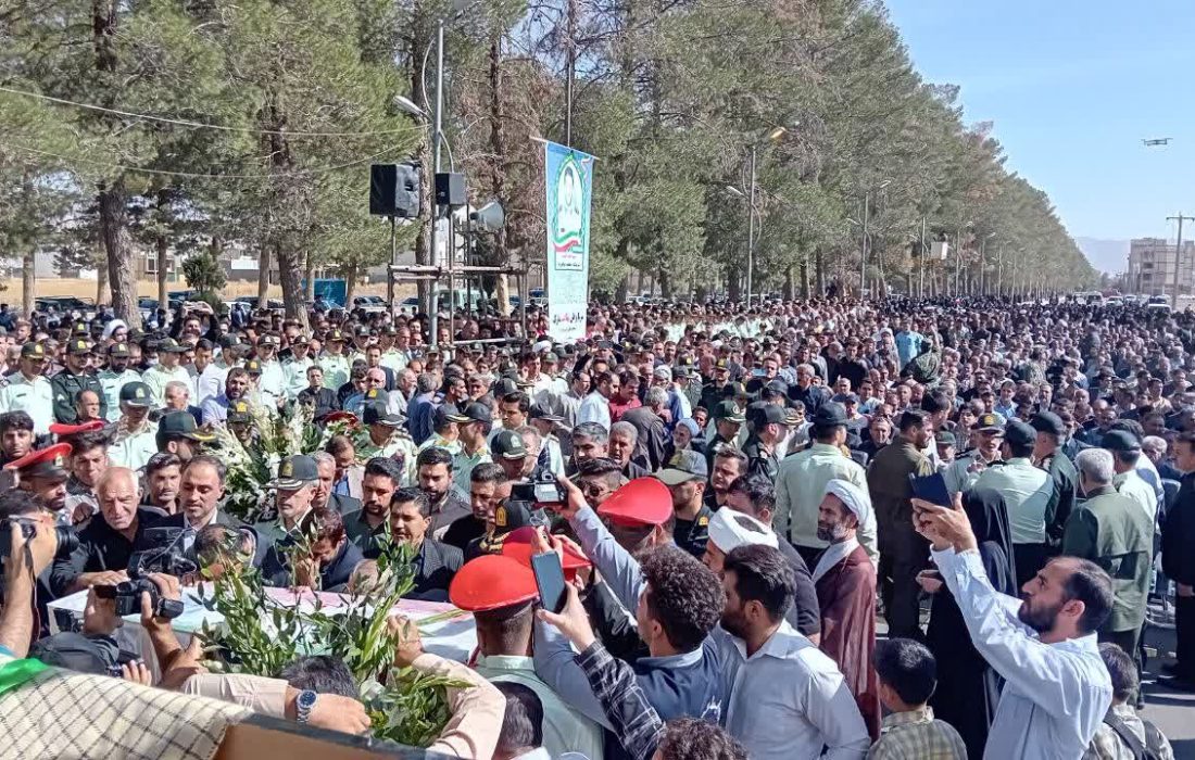 خاکسپاری باشکوه شهید سعید پناهی‎‌فرد در کوهدشت برگزار شد