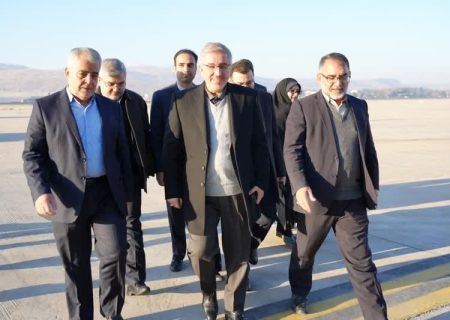 رئیس سازمان برنامه و بودجه کشور وارد لرستان شد