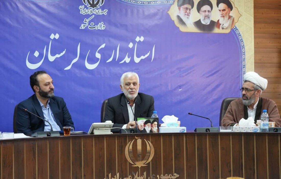 نگاه به اقشار کم بضاعت در راستای خودکفایی و خود اکتفایی باشد