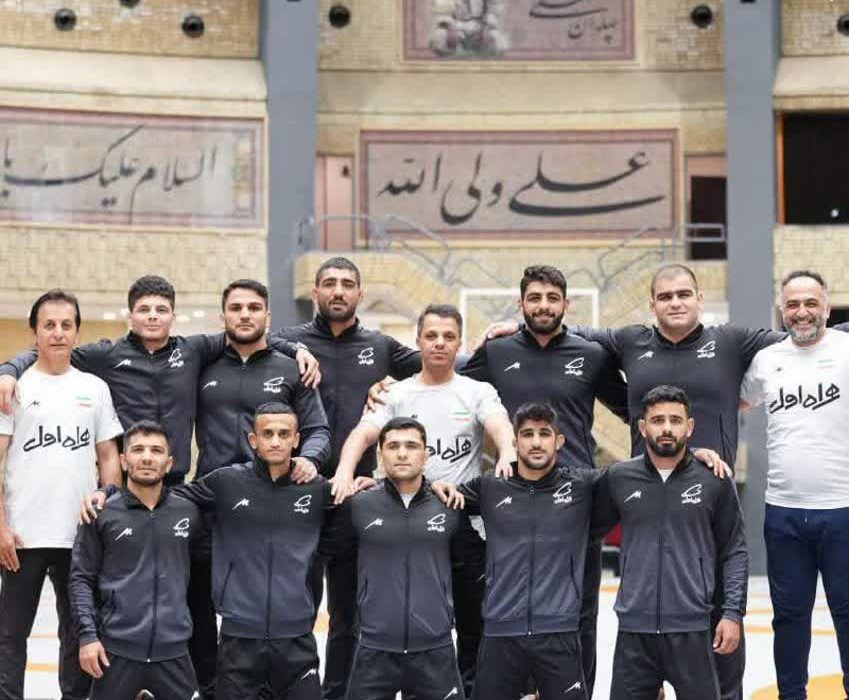 تیم ملی کشتی ایران بر بام آسیا ایستاد