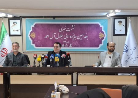 رمان ایرانی بازار را به رمان خارجی می‌بازد