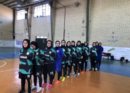 عقاب‌ها خرم‌آباد را در هم کوبیدن