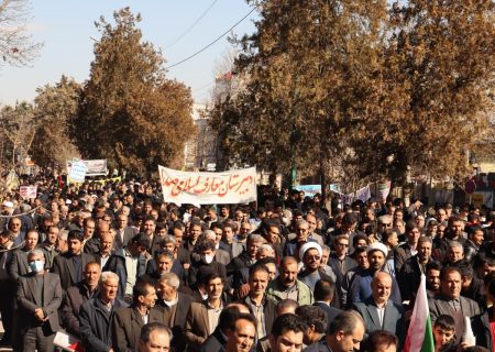 حضور با شکوه مردم کوهدشت در راهپیمایی 22 بهمن