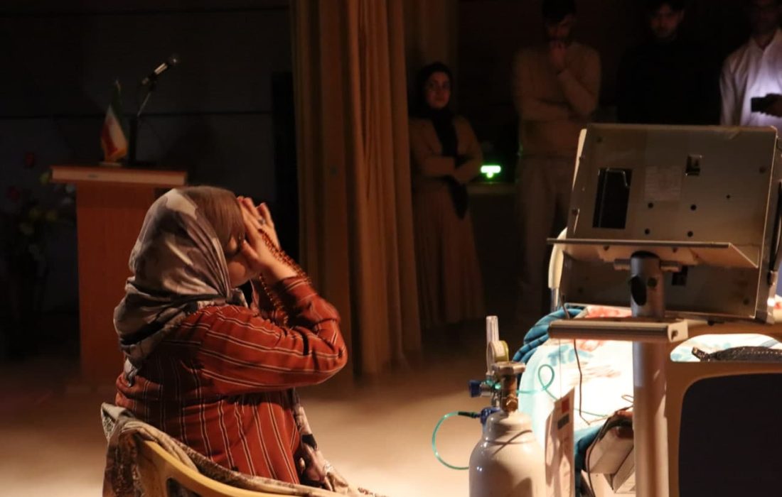 «بابابزرگ» در کوهدشت به روی صحنه رفت