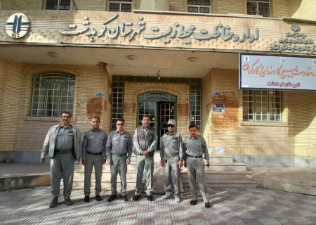 حضور پررنگ محیط زیست کوهدشت در روز انس با طبیعت