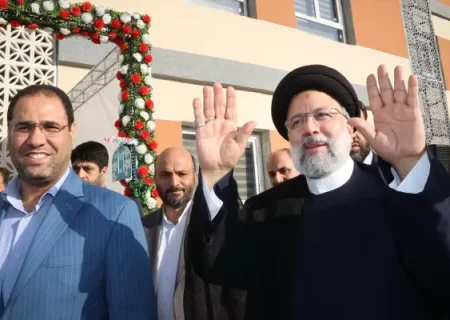 یادگارهای شهید رئیسی در نهضت مدرسه‌سازی لرستان