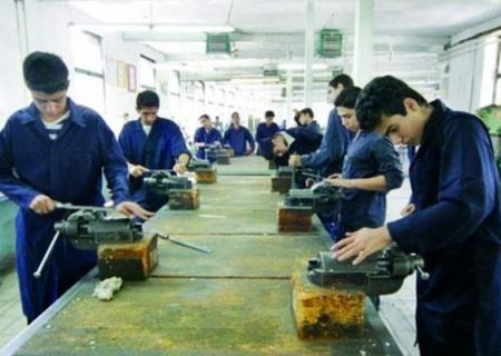 ۷۰۰ دانش‌آموز لرستانی مهارت ویژه کسب می‌کنند