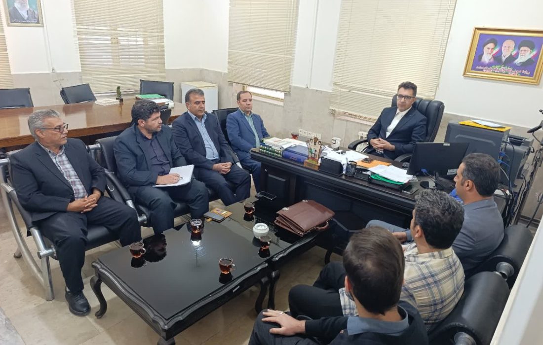 جلسه بررسی توزیع آرد نوع ۲ شهرستان کوهدشت