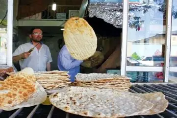 نخستین نانوایی نان کامل کوهدشت افتتاح شد