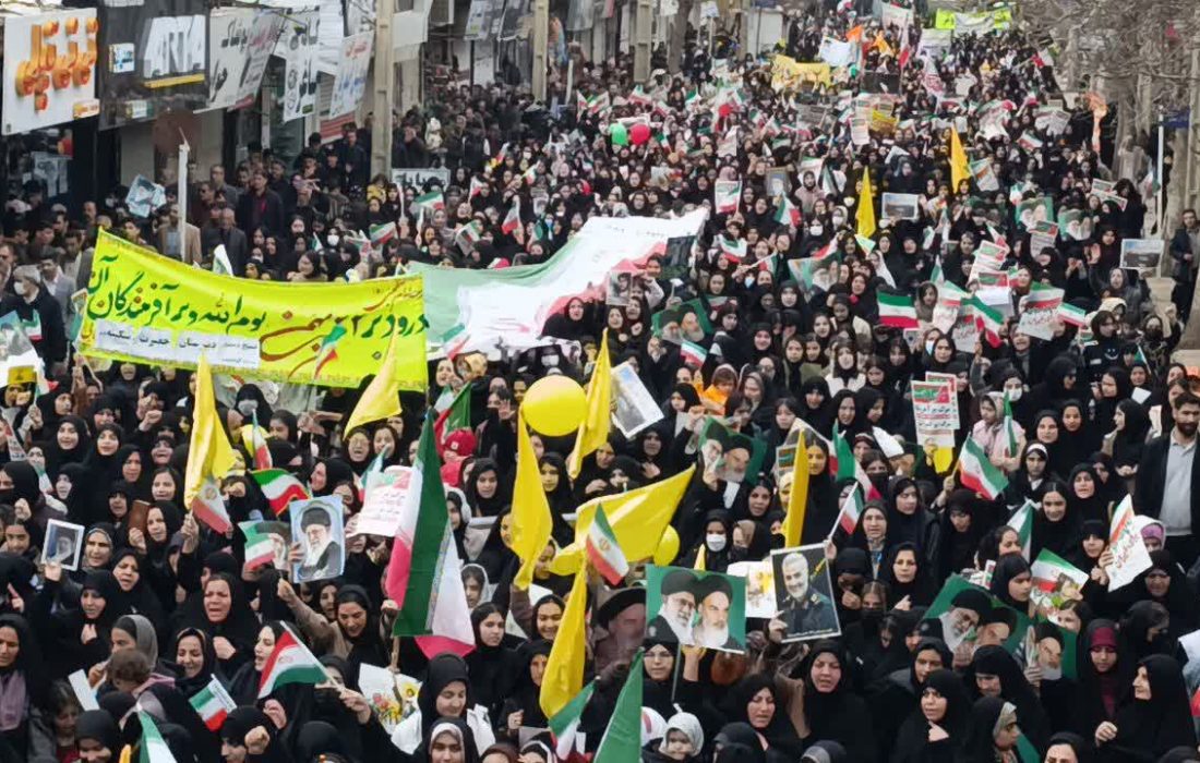 حضور باشکوه مردم کوهدشت در راهپیمایی 22 بهمن
