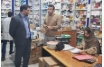 در دوران جنگ تحمیلی در برخورد با متخلفین با کسی تعارف نداریم